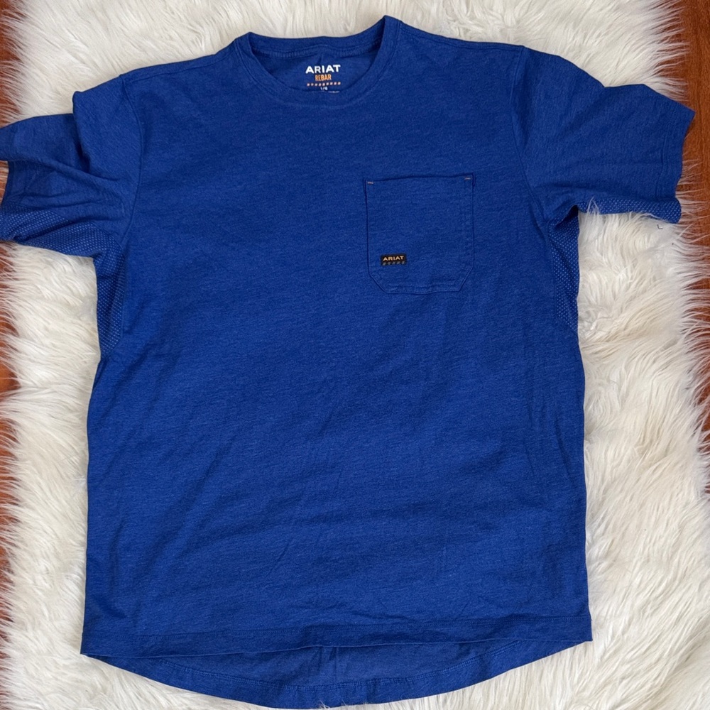 Ariat Men’s Short Sleeve Pocket Crew T-Shirt — Blue
